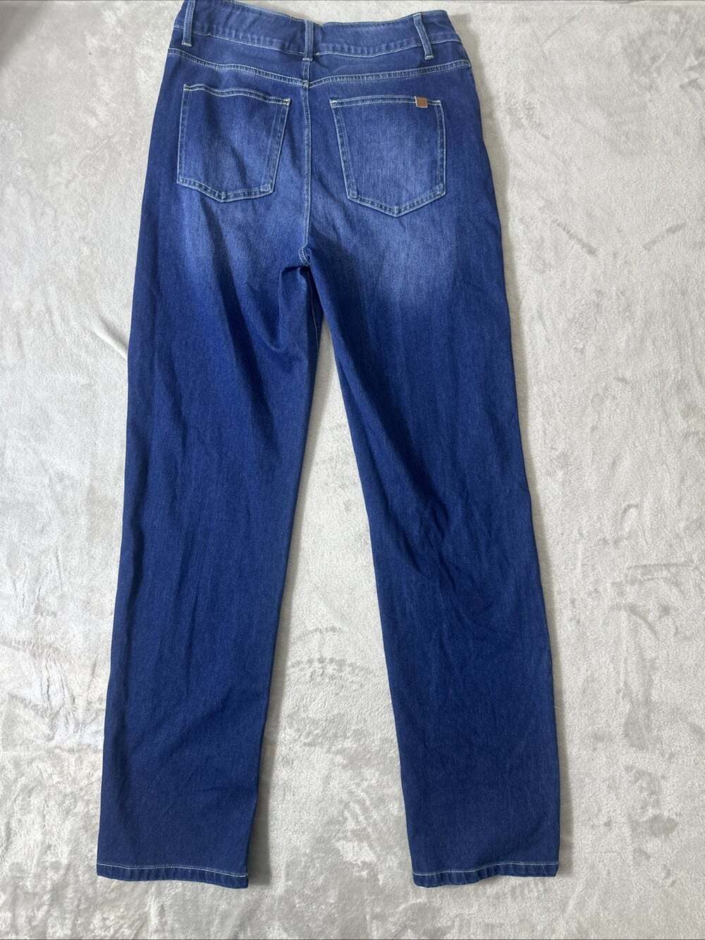 Halara Women’s Size M Regular Medium Wash Stretch Straight Leg Denim Jeans - Picture 6 of 8